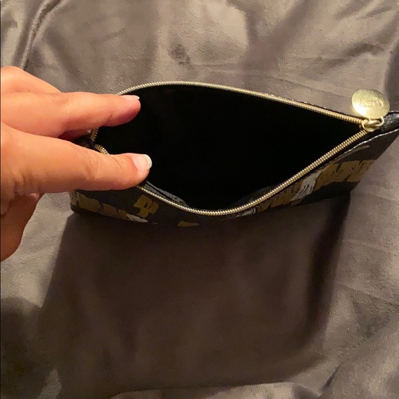 Makeup Bag - Picture 3 of 3